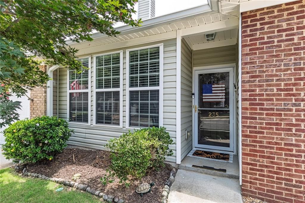 2 bedroom, 2 bathroom, 1,278 sq ft condominium for sale at 235 Riverstone Place, Canton, GA 30114 — photo 4