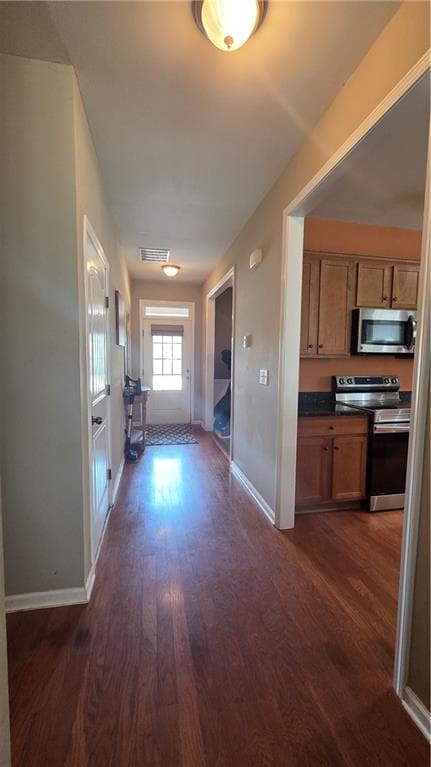 4 bedroom, 3 bathroom, 2,534 sq ft single family residence for sale at 308 Ridge Pointe Drive, Athens, GA 30606 — photo 2