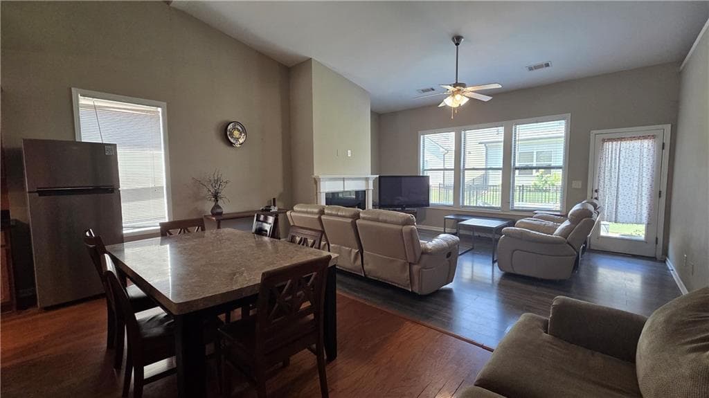4 bedroom, 3 bathroom, 2,534 sq ft single family residence for sale at 308 Ridge Pointe Drive, Athens, GA 30606 — photo 5