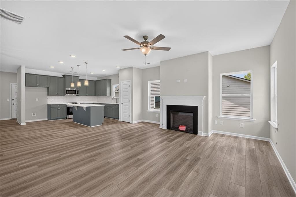 3 bedroom, 2 bathroom, 1,701 sq ft single family residence for sale at 103 Summerfield Place Drive, Carrollton, GA 30117 — photo 7