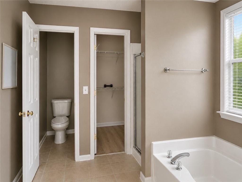 4 bedroom, 3 bathroom, 1,890 sq ft single family residence for rent at 355 Waddington Trail, Johns Creek, GA 30097 for $2,595 a month — photo 6