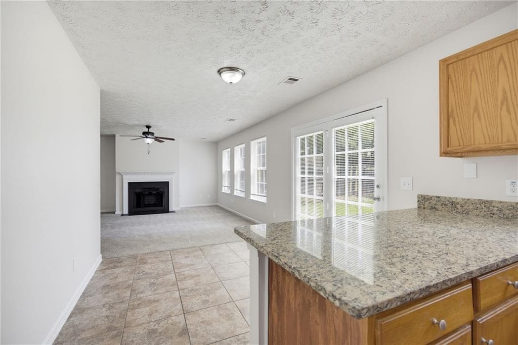 4 bedroom, 3 bathroom, 2,279 sq ft single family residence under contract at 1274 Matt Moore Court, Lithia Springs, GA 30122 — photo 7