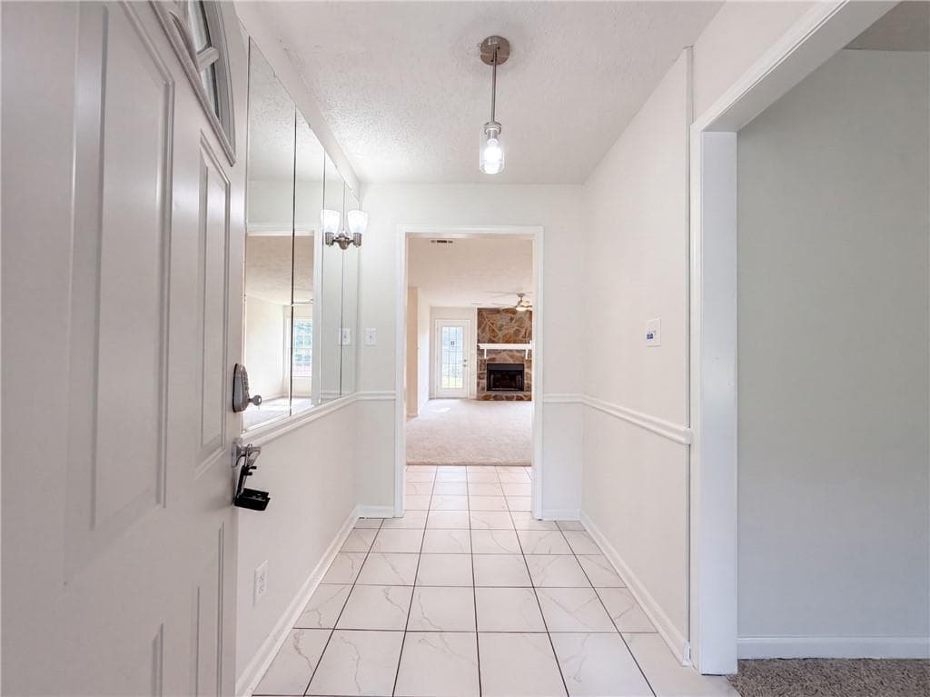 3 bedroom, 2 bathroom, 1,234 sq ft single family residence under contract at 6120 Dorchester Drive, Rex, GA 30273 — photo 6
