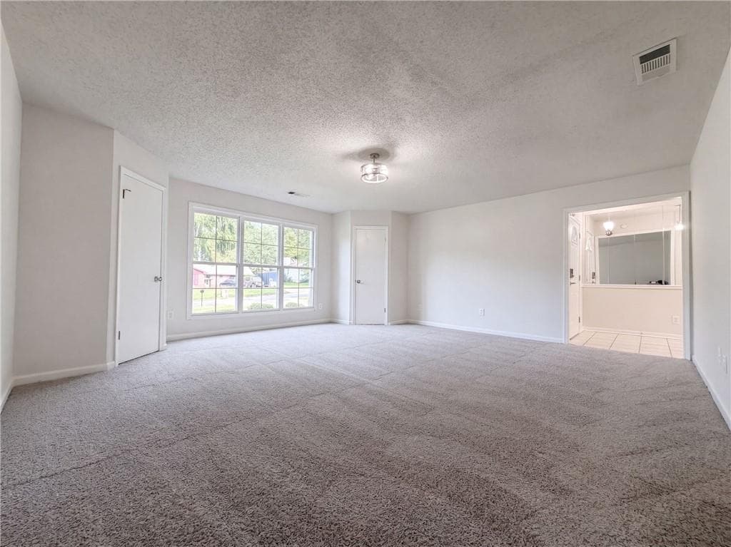3 bedroom, 2 bathroom, 1,234 sq ft single family residence under contract at 6120 Dorchester Drive, Rex, GA 30273 — photo 8