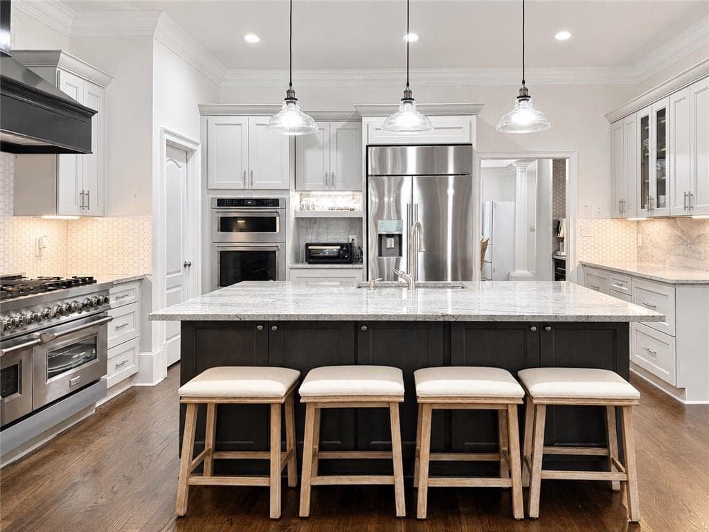 5 bedroom, 6 bathroom, 7,368 sq ft single family residence for sale at 5222 Legends Drive, Braselton, GA 30517 — photo 10
