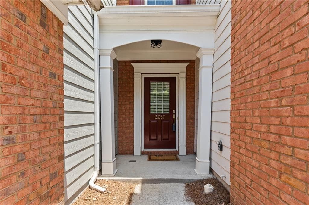 3 bedroom, 3 bathroom, 1,796 sq ft townhouse for rent at 2027 Polesdean Trace, Duluth, GA 30097 for $2,400 a month — photo 2
