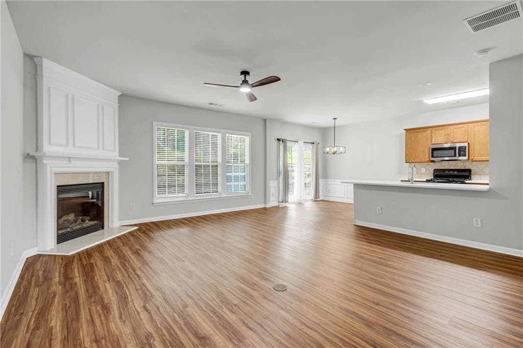 3 bedroom, 3 bathroom, 1,796 sq ft townhouse for rent at 2027 Polesdean Trace, Duluth, GA 30097 for $2,400 a month — photo 5