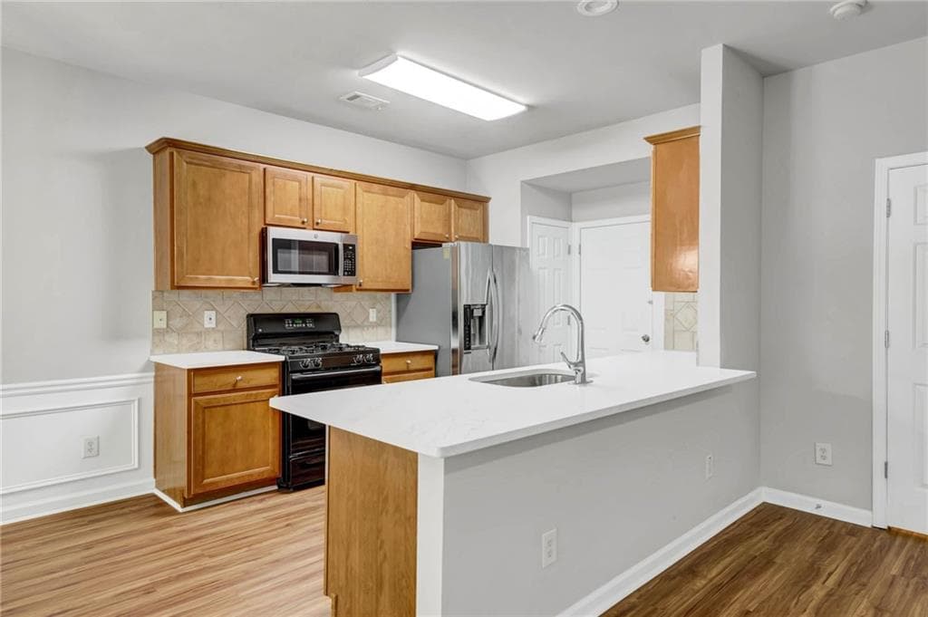 3 bedroom, 3 bathroom, 1,796 sq ft townhouse for rent at 2027 Polesdean Trace, Duluth, GA 30097 for $2,400 a month — photo 7