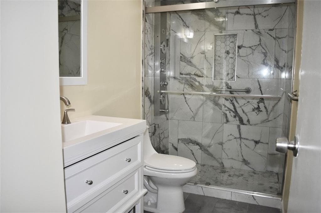 3 bedroom, 2 bathroom, 1,728 sq ft single family residence for sale at 355 Olde Bridge Way, Johns Creek, GA 30022 — photo 4