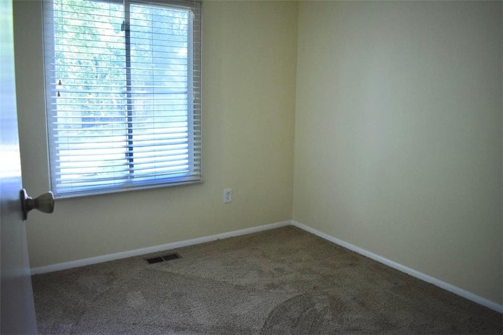 3 bedroom, 2 bathroom, 1,728 sq ft single family residence for sale at 355 Olde Bridge Way, Johns Creek, GA 30022 — photo 6