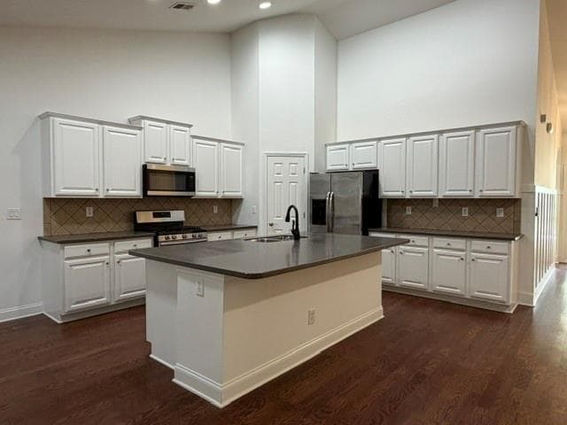 3 bedroom, 3 bathroom, 2,122 sq ft single family residence for rent at 1030 Amber Waves Avenue, Hoschton, GA 30548 for $2,300 a month — photo 6