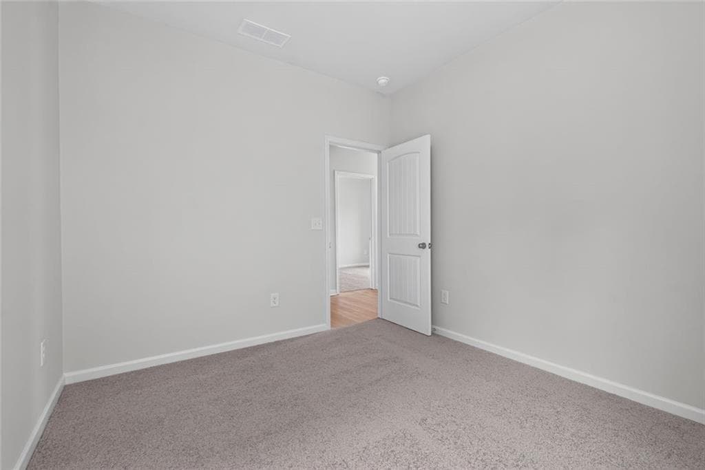 3 bedroom, 2 bathroom, 1,137 sq ft single family residence under contract at 6 Rhine Trail, Rome, GA 30165 — photo 4
