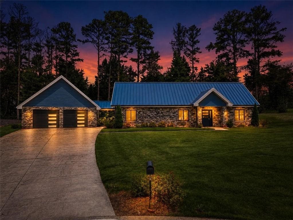 3 bedroom, 3 bathroom, 2,040 sq ft single family residence for sale at 40 Red Oak Circle, Buchanan, GA 30113