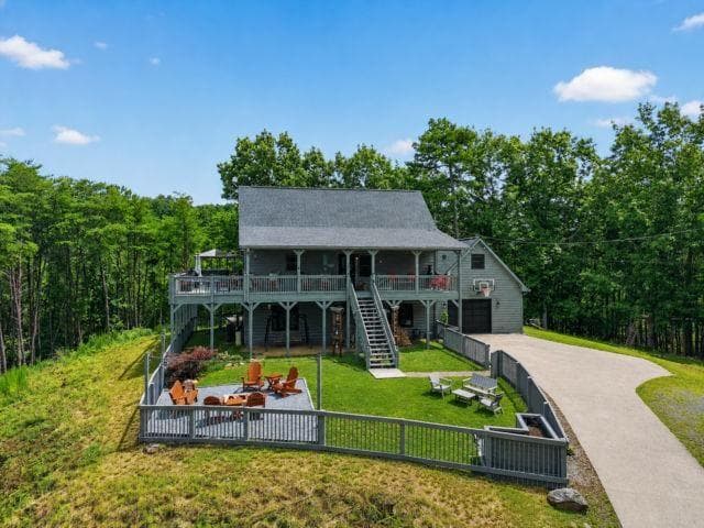 5 bedroom, 3 bathroom, 3,786 sq ft single family residence for sale at 726 Railey Ridge, Ranger, GA 30734