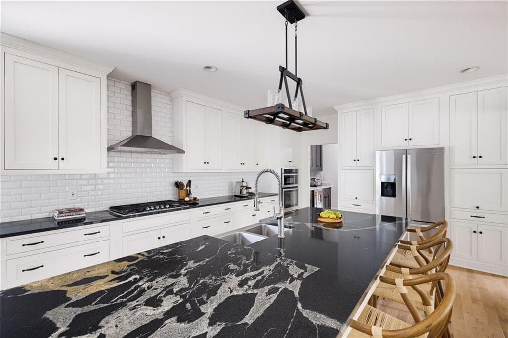 5 bedroom, 4 bathroom, 3,261 sq ft single family residence under contract at 719 S Candler Street, Decatur, GA 30030 — photo 9