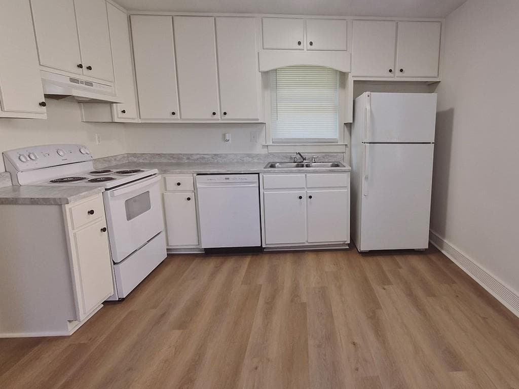 3 bedroom, 2 bathroom, 4,256 sq ft townhouse for rent at 3360 Club Drive D, Lawrenceville, GA 30044 for $1,600 a month — photo 4