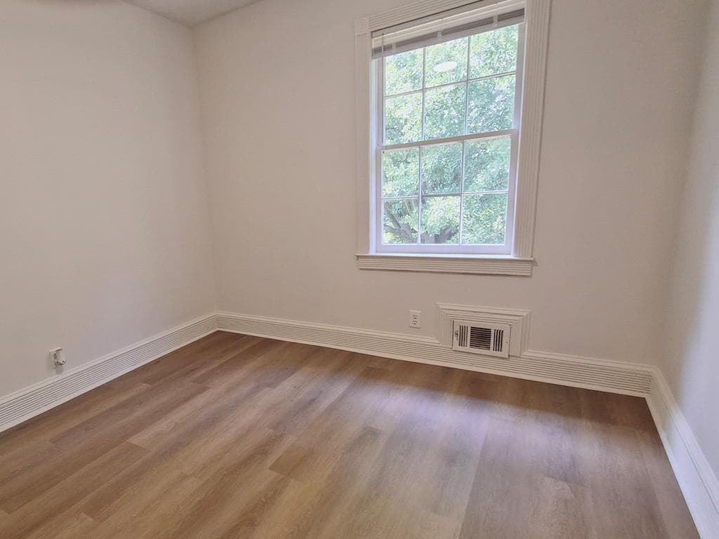 3 bedroom, 2 bathroom, 4,256 sq ft townhouse for rent at 3360 Club Drive D, Lawrenceville, GA 30044 for $1,600 a month — photo 6