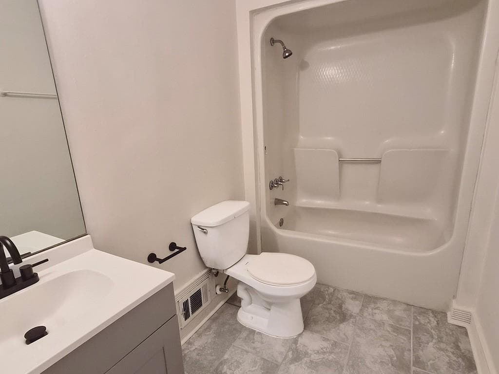 3 bedroom, 2 bathroom, 4,256 sq ft townhouse for rent at 3360 Club Drive D, Lawrenceville, GA 30044 for $1,600 a month — photo 8