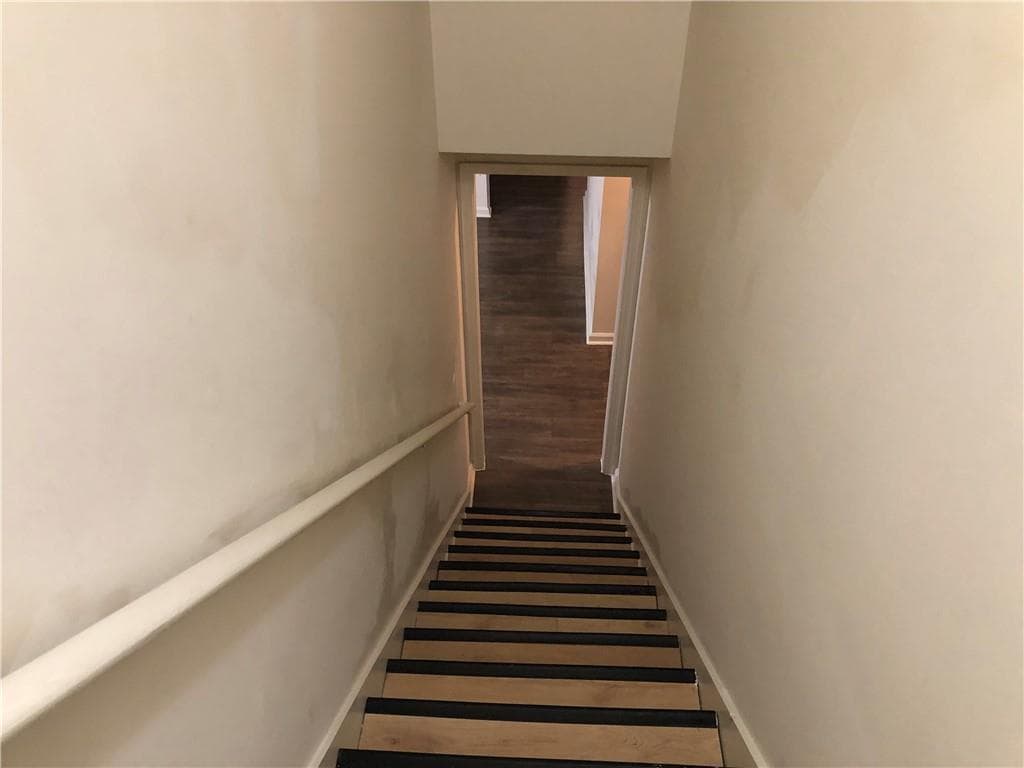 3 bedroom, 2 bathroom, 1,884 sq ft single family residence for sale at 250 Twin Brook Way, Lawrenceville, GA 30043 — photo 10