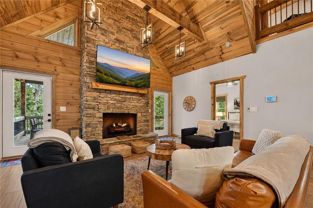 3 bedroom, 3 bathroom, 2,430 sq ft single family residence under contract at 518 Mango Lane, Ellijay, GA 30540 — photo 9