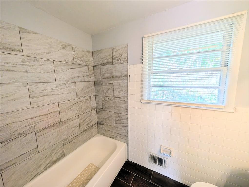 4 bedroom, 2 bathroom, 1,362 sq ft single family residence for sale at 70 Ruzelle Drive, Atlanta, GA 30354 — photo 6