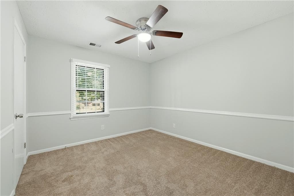 4 bedroom, 3 bathroom, 2,130 sq ft single family residence under contract at 266 Firecrest Lane, Lawrenceville, GA 30046 — photo 7