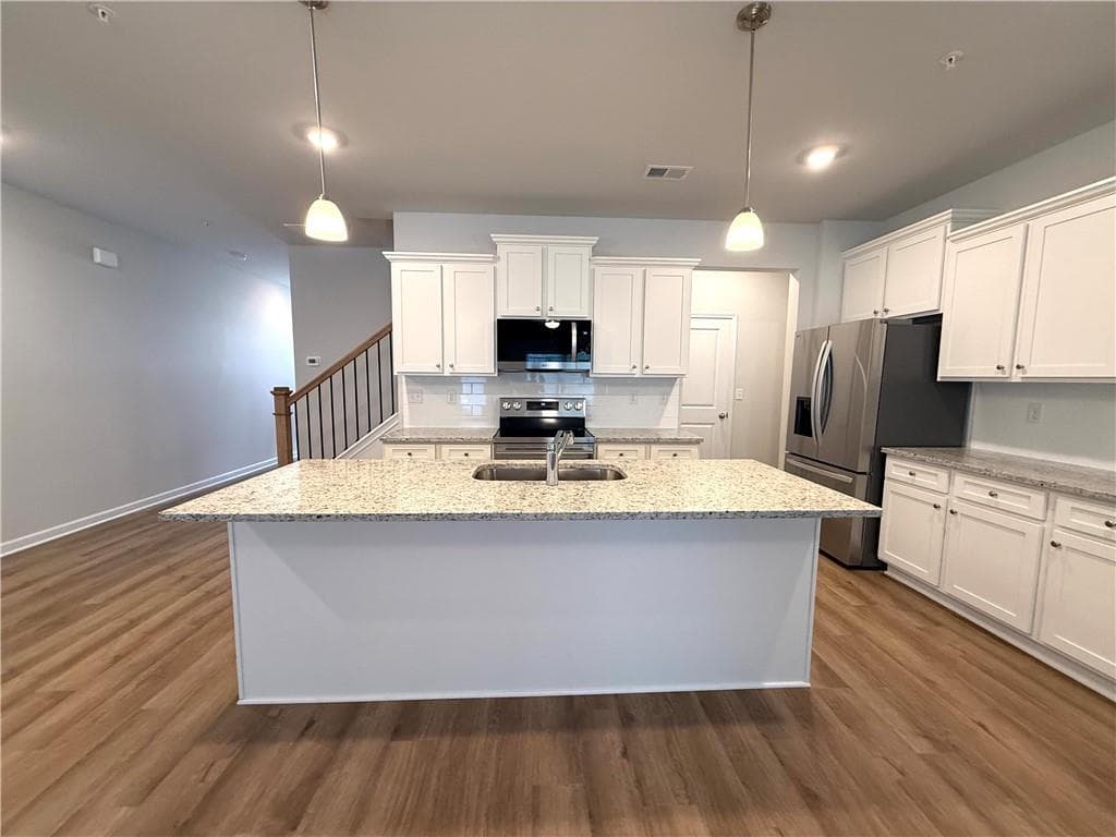 4 bedroom, 3 bathroom, 1,805 sq ft townhouse for rent at 401 Lanier Circle, Woodstock, GA 30189 for $2,400 a month — photo 6