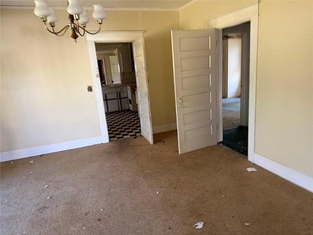 3 bedroom, 2 bathroom, 1,786 sq ft single family residence for sale at 320 W Magnolia Street, Fitzgerald, GA 31750 — photo 5
