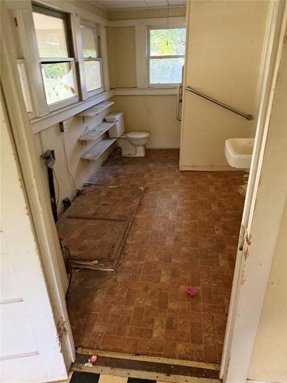3 bedroom, 2 bathroom, 1,786 sq ft single family residence for sale at 320 W Magnolia Street, Fitzgerald, GA 31750 — photo 10