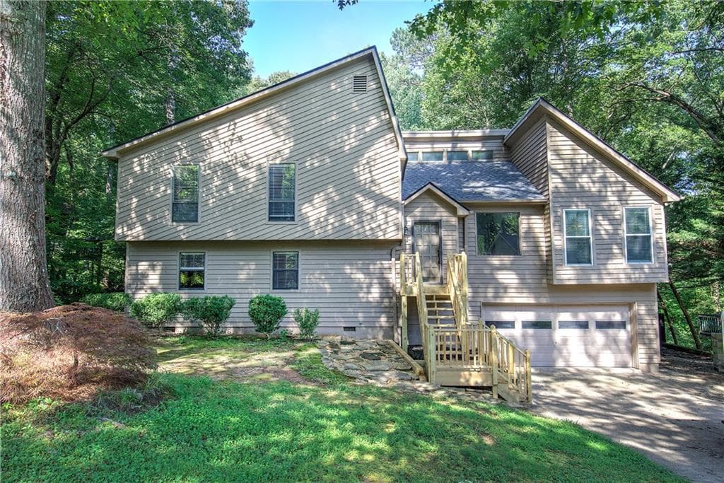 4 bedroom, 3 bathroom, 2,398 sq ft single family residence for sale at 1032 Summer Place, Acworth, GA 30102 — photo 1 of 45