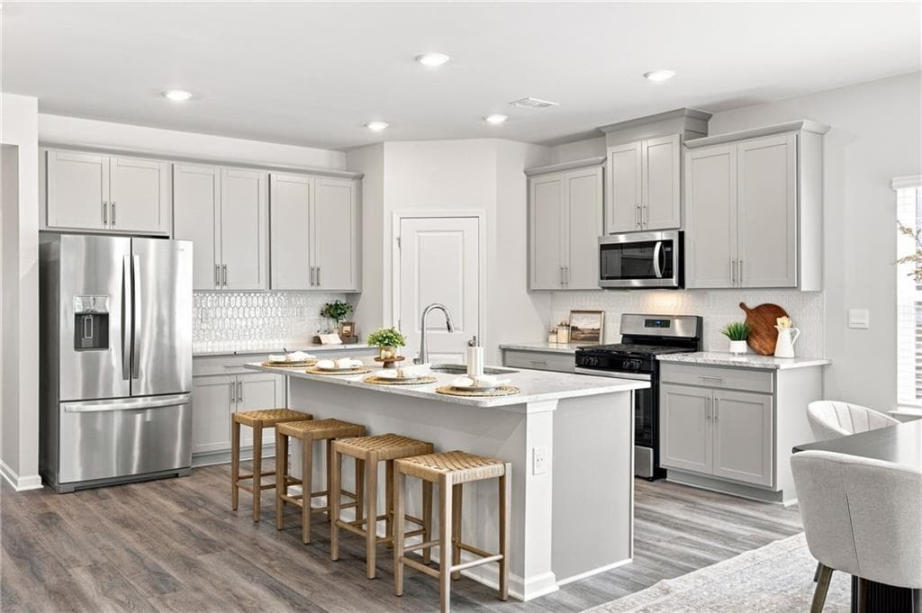 4 bedroom, 3 bathroom, 2,418 sq ft single family residence for sale at 1638 High Falls Lane, Grayson, GA 30017 — photo 5
