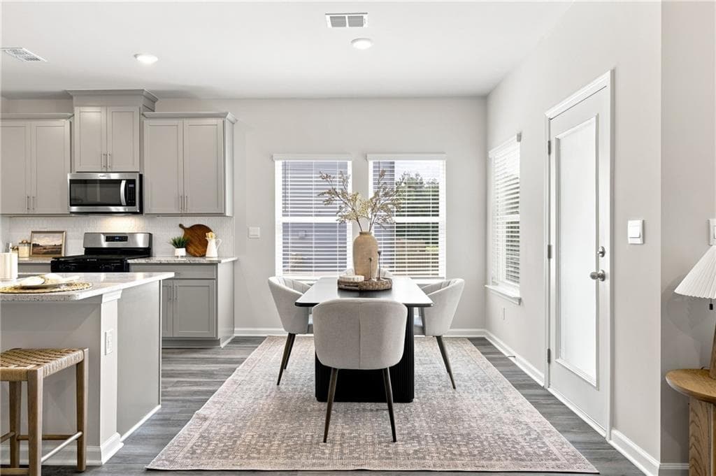 4 bedroom, 3 bathroom, 2,418 sq ft single family residence for sale at 1638 High Falls Lane, Grayson, GA 30017 — photo 8