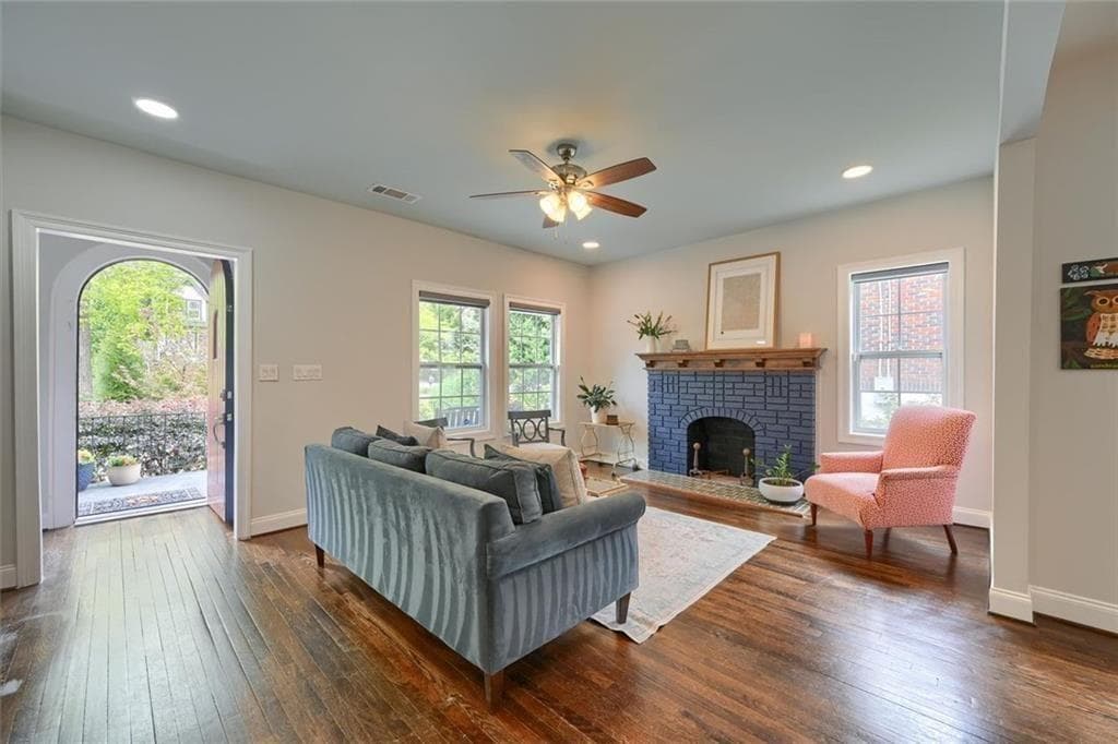3 bedroom, 2 bathroom, 1,764 sq ft single family residence for sale at 1968 Walker Avenue, College Park, GA 30337 — photo 9