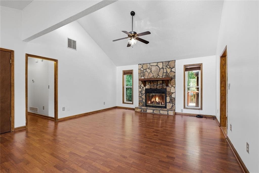 4 bedroom, 3 bathroom, 3,176 sq ft single family residence for sale at 2890 Creekwood Lane, Lawrenceville, GA 30044 — photo 4