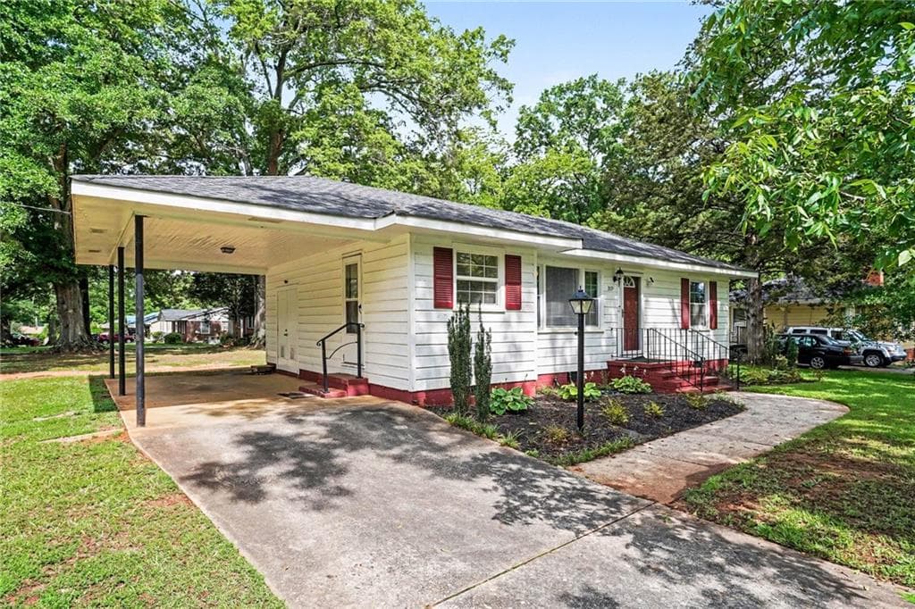 3 bedroom, 1 bathroom, 871 sq ft single family residence under contract at 309 Cherokee Circle, Griffin, GA 30224 — photo 7