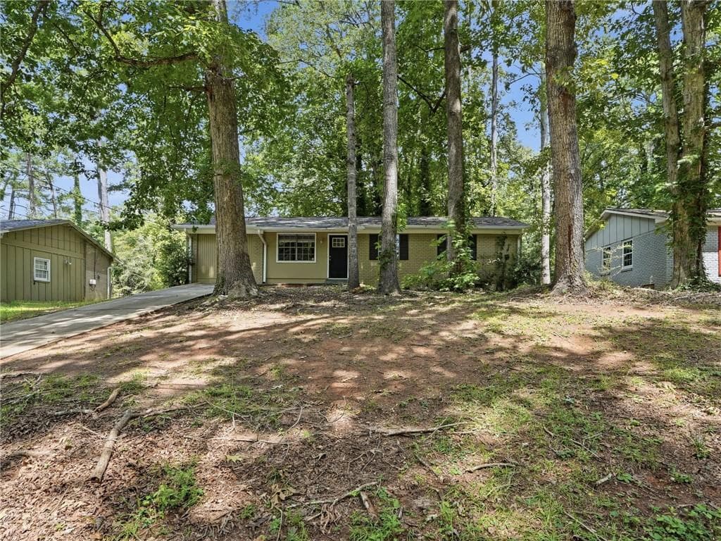 3 bedroom, 2 bathroom, 1,350 sq ft single family residence for sale at 4448 Malibu Drive, Decatur, GA 30035 — photo 2