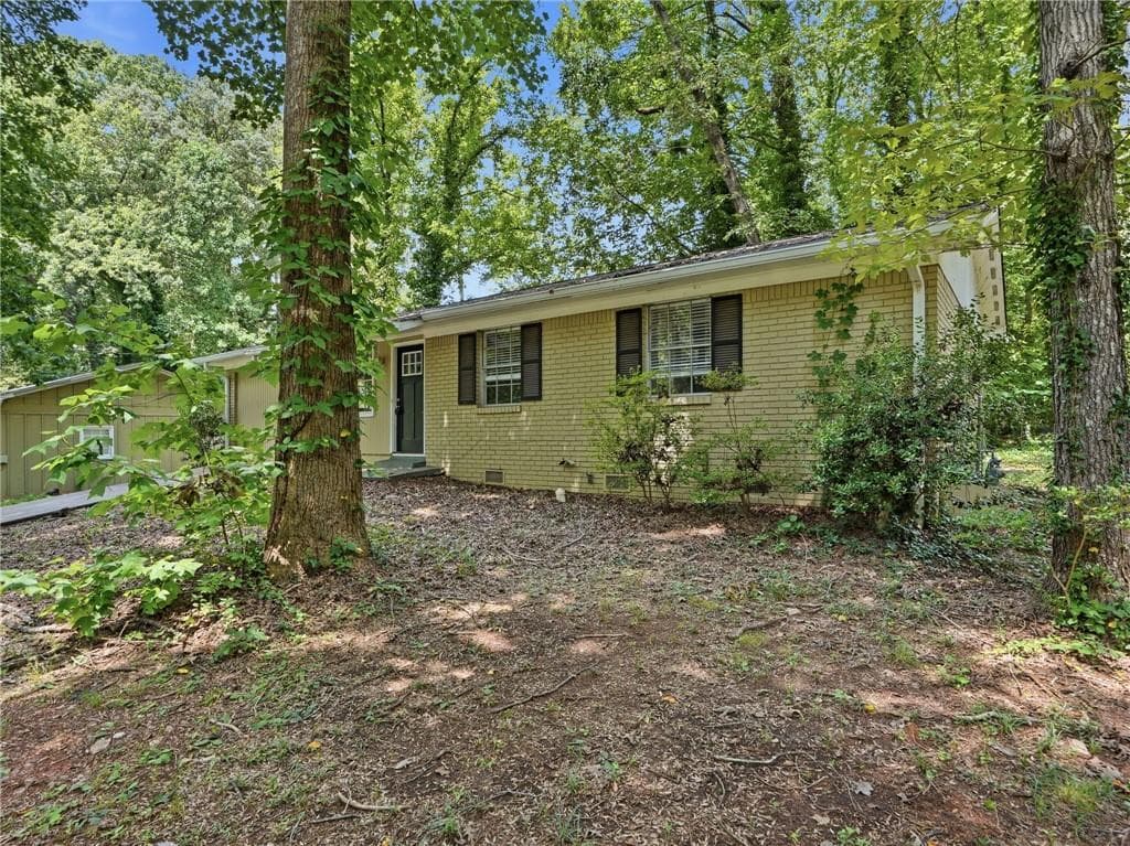 3 bedroom, 2 bathroom, 1,350 sq ft single family residence for sale at 4448 Malibu Drive, Decatur, GA 30035 — photo 3