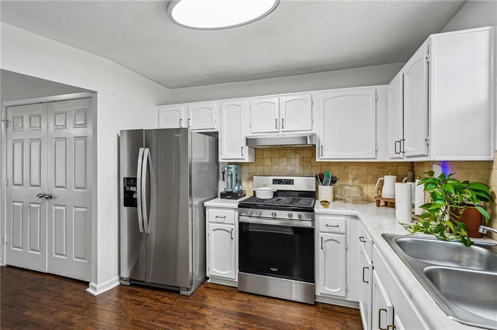 2 bedroom, 3 bathroom, 1,470 sq ft townhouse for sale at 3965 Wolcott Circle, Atlanta, GA 30340 — photo 8