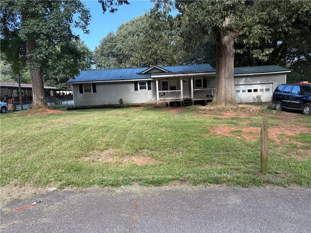 3 bedroom, 2 bathroom, 1,576 sq ft single family residence for sale at 80 Forest Road, Stockbridge, GA 30281