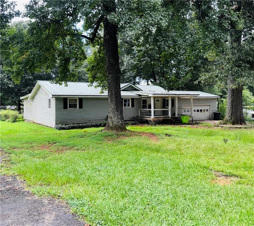 3 bedroom, 2 bathroom, 1,576 sq ft single family residence for sale at 80 Forest Road, Stockbridge, GA 30281 — photo 2