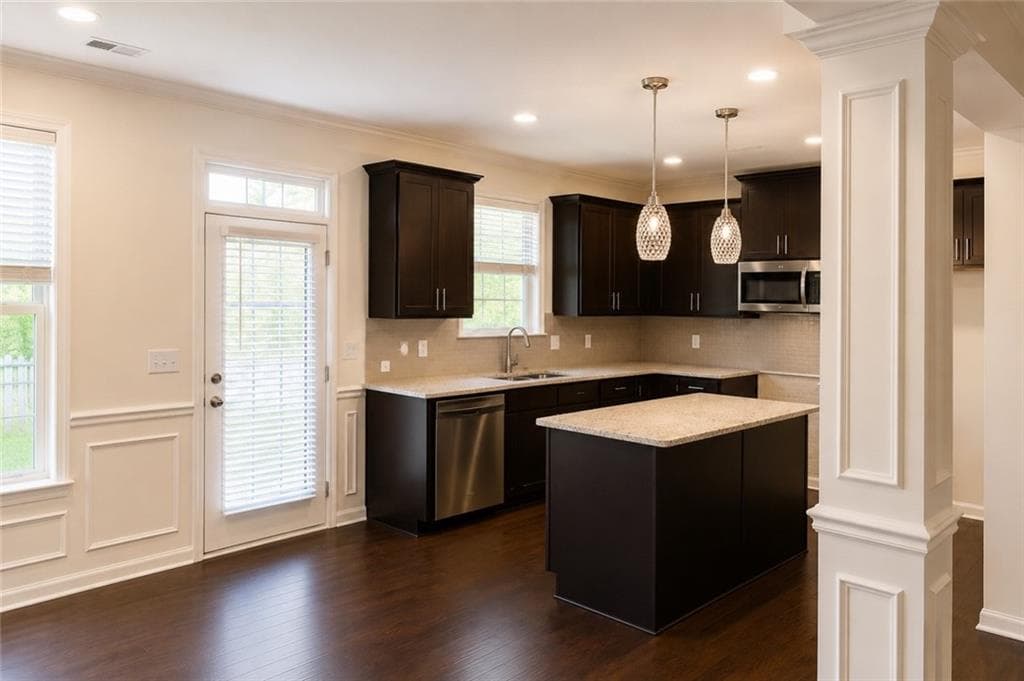 3 bedroom, 3 bathroom, 2,178 sq ft townhouse for sale at 90 Trailview Lane, Hiram, GA 30141 — photo 8