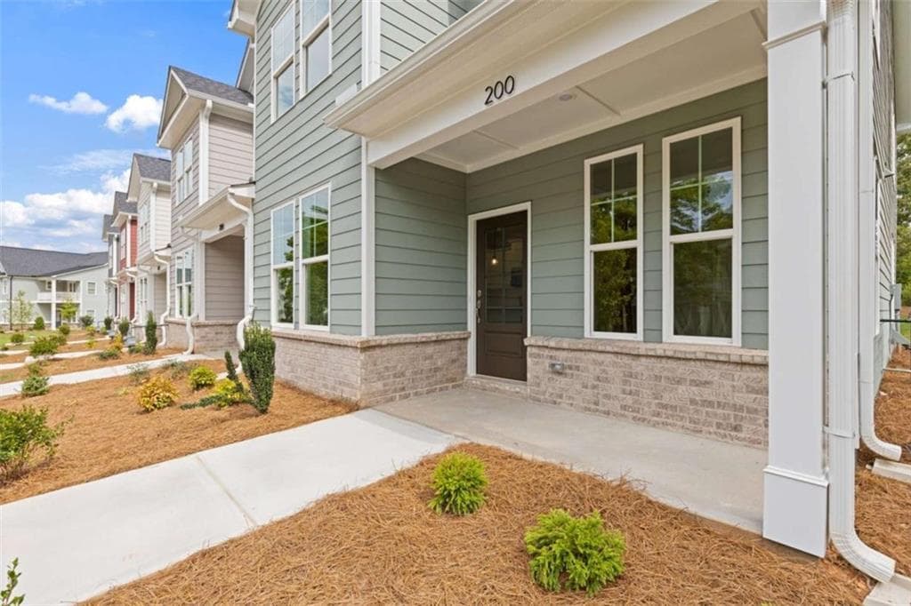 3 bedroom, 3 bathroom, 1,762 sq ft townhouse for sale at 389 Summerville Lane 7, Athens, GA 30606 — photo 3