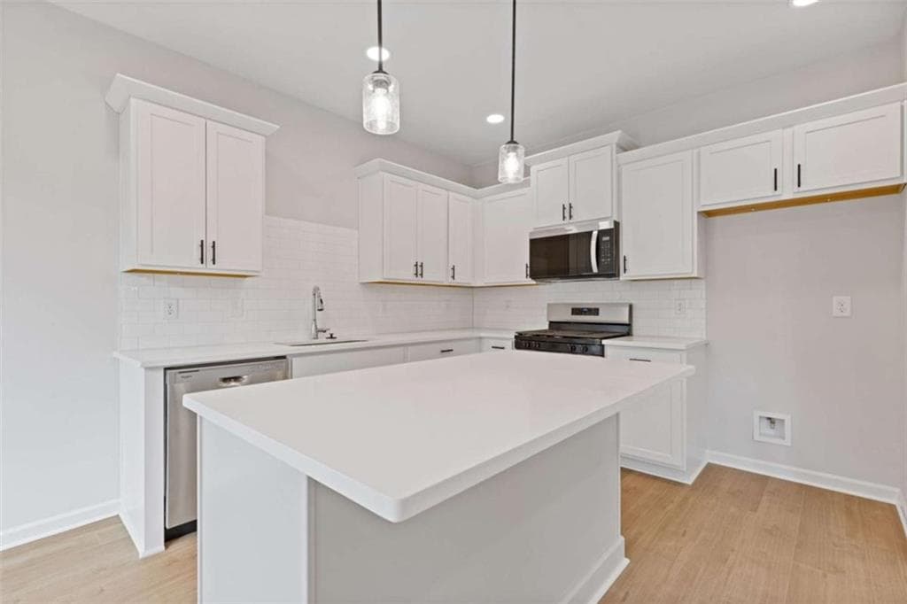 3 bedroom, 3 bathroom, 1,762 sq ft townhouse for sale at 389 Summerville Lane 7, Athens, GA 30606 — photo 9