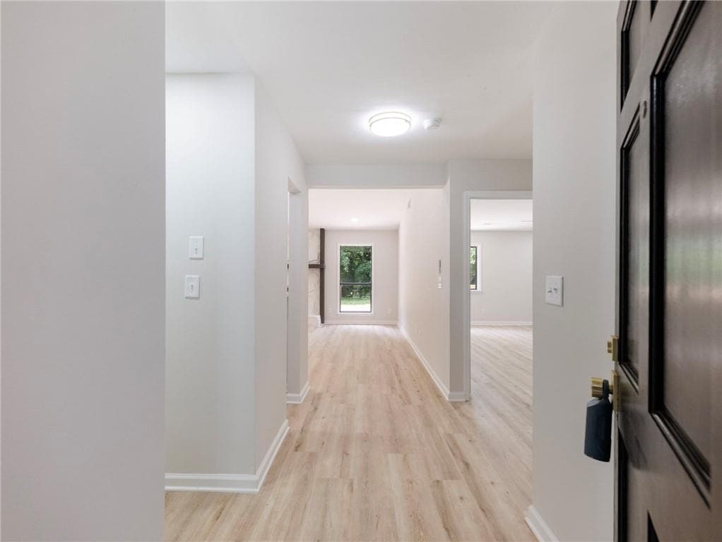 3 bedroom, 2 bathroom, 1,575 sq ft single family residence for rent at 2645 Trotters Walk Trail, Snellville, GA 30078 for $2,000 a month — photo 2