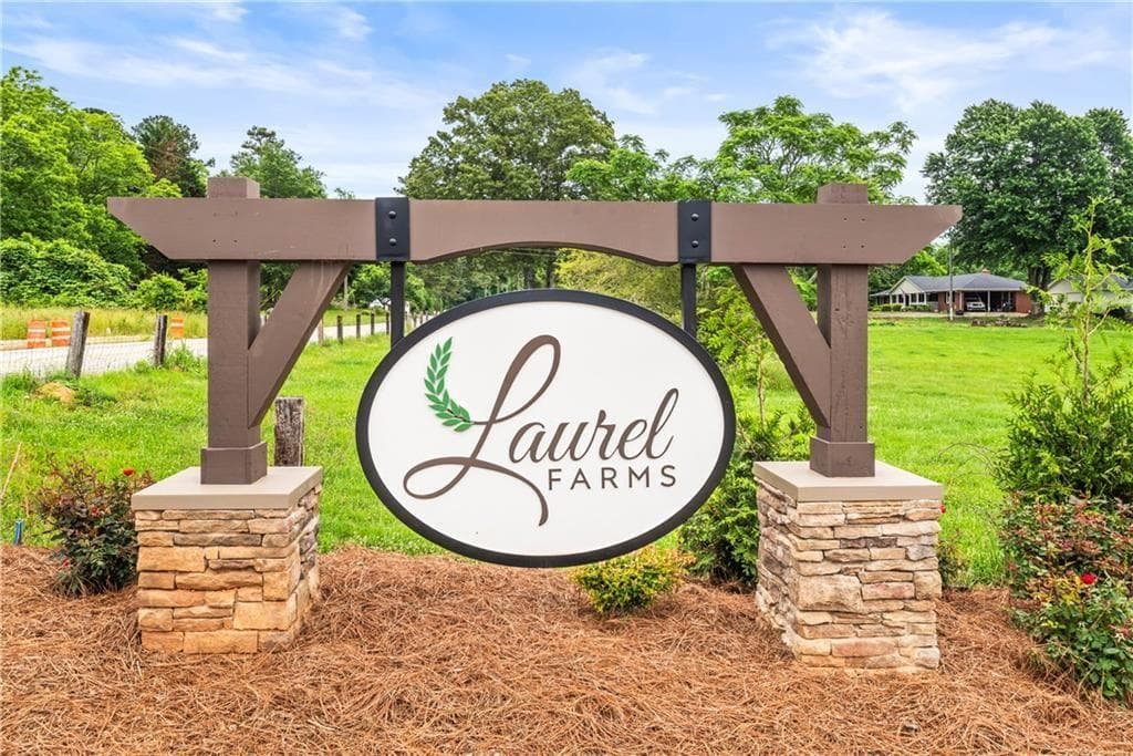 2 bedroom, 2 bathroom, 1,887 sq ft single family residence for sale at 160 Laurel Farms Lane, Dallas, GA 30157 — photo 5