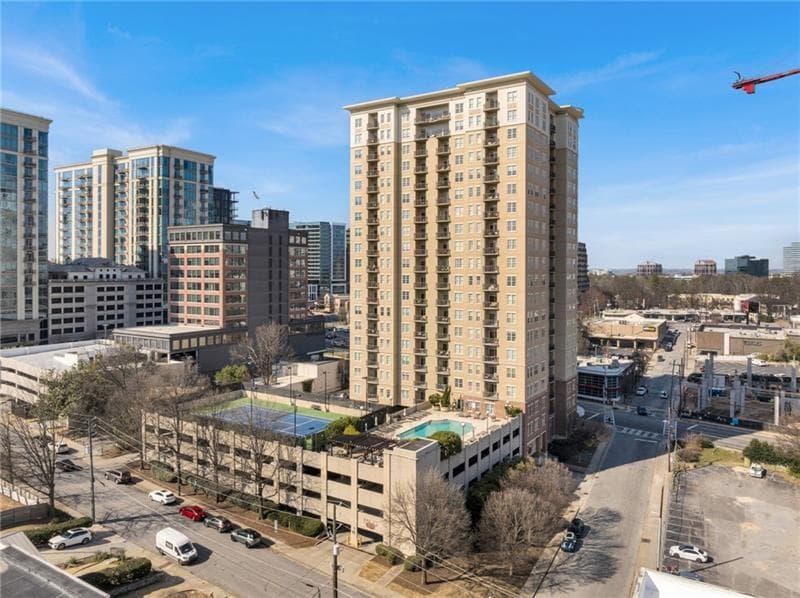 2 bedroom, 2 bathroom, 1,275 sq ft condominium for rent at 325 E Paces Ferry Road 601, Atlanta, GA 30305 for $2,800 a month — photo 1 of 24