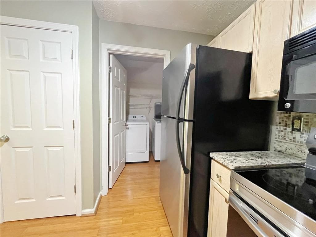1 bedroom, 1 bathroom, 697 sq ft condominium for rent at 233 Bentley Place,, Tucker, GA 30084 for $1,400 a month — photo 6