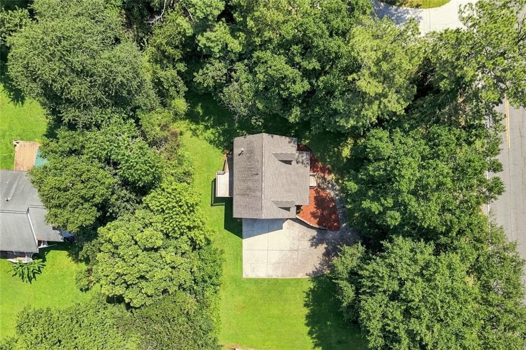 3 bedroom, 3 bathroom, 2,176 sq ft single family residence for sale at 780 Butterworth Road, Canton, GA 30114 — photo 2