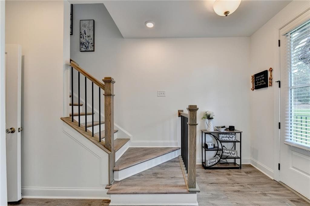 3 bedroom, 4 bathroom, 2,070 sq ft townhouse for rent at 522 Healy Drive, Cumming, GA 30040 for $2,900 a month — photo 4