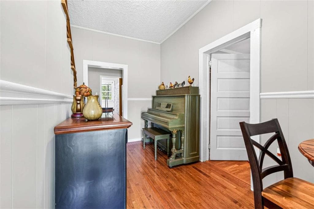 4 bedroom, 1 bathroom, 1,820 sq ft single family residence for sale at 174 Sanford Drive, Nicholson, GA 30565 — photo 4